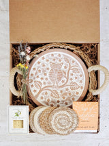Bread Warmer Gift Box With Tea and Cookies - Round