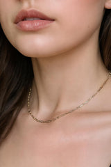 Lily Chain Necklace Gold