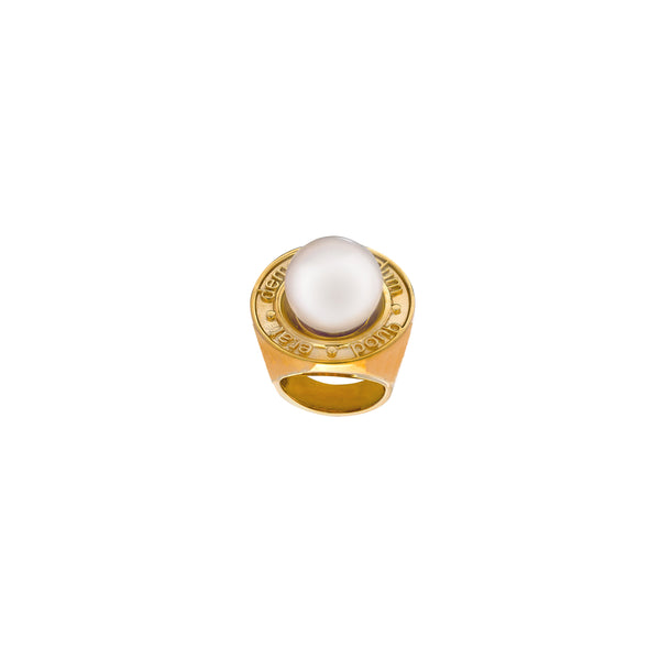 QED Pearl Ring GOLD - ourCommonplace