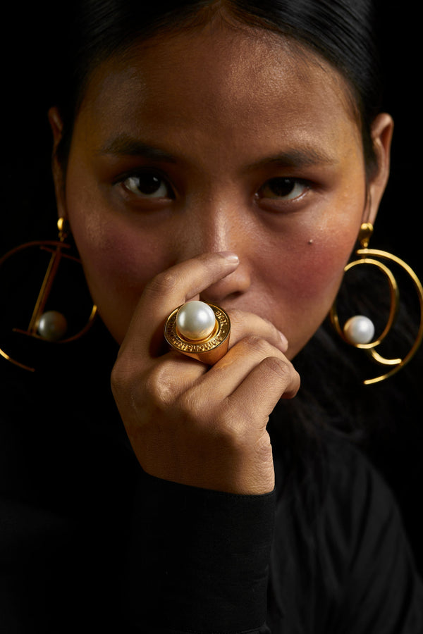 QED Pearl Ring GOLD - ourCommonplace