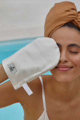 Reversible Silk Cleansing + Exfoliating Mitt - ourCommonplace