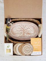 Bread Warmer Gift Box With Tea and Cookies - Oval