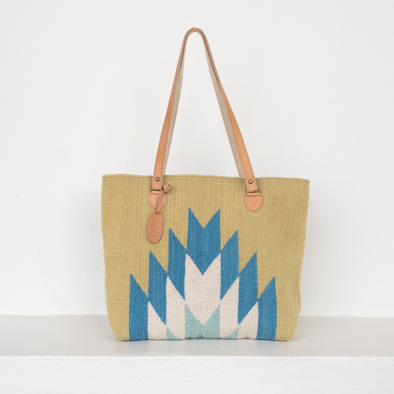 Luz De Luna Tote