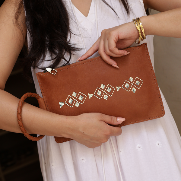 Noura Embroidered Clutch