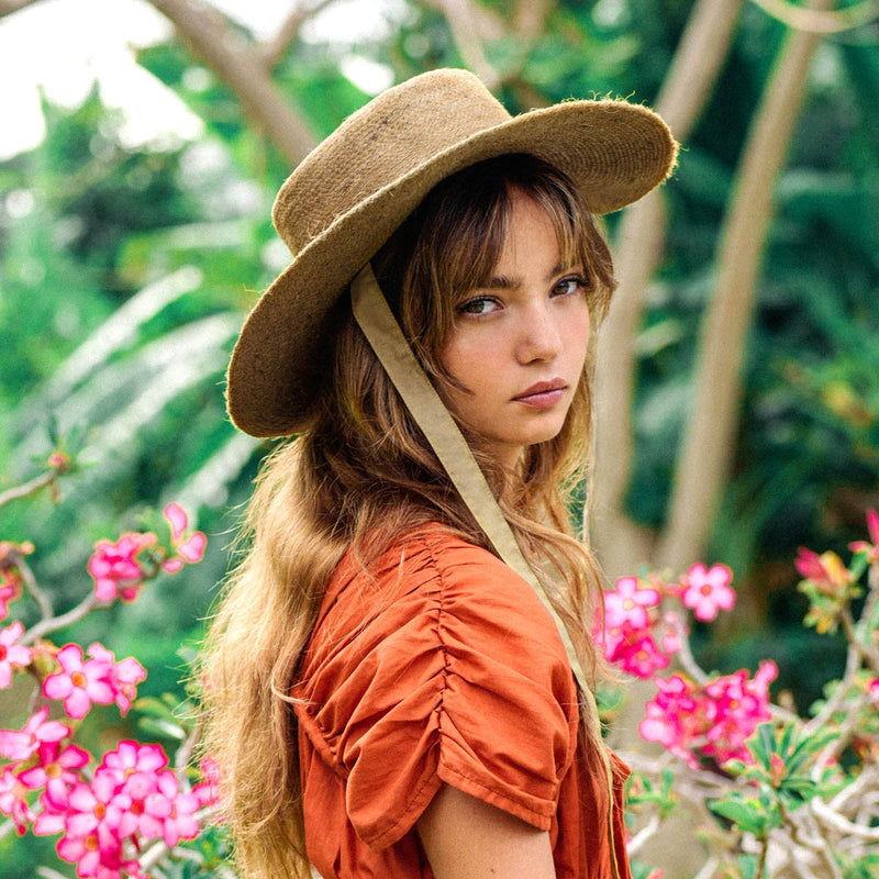 LOLI Jute Straw Hat in Neutral Beige