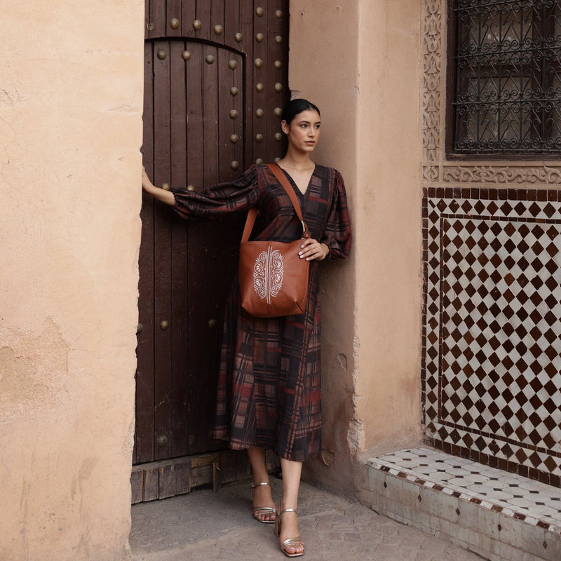 Zahra Leather Bucket Tote