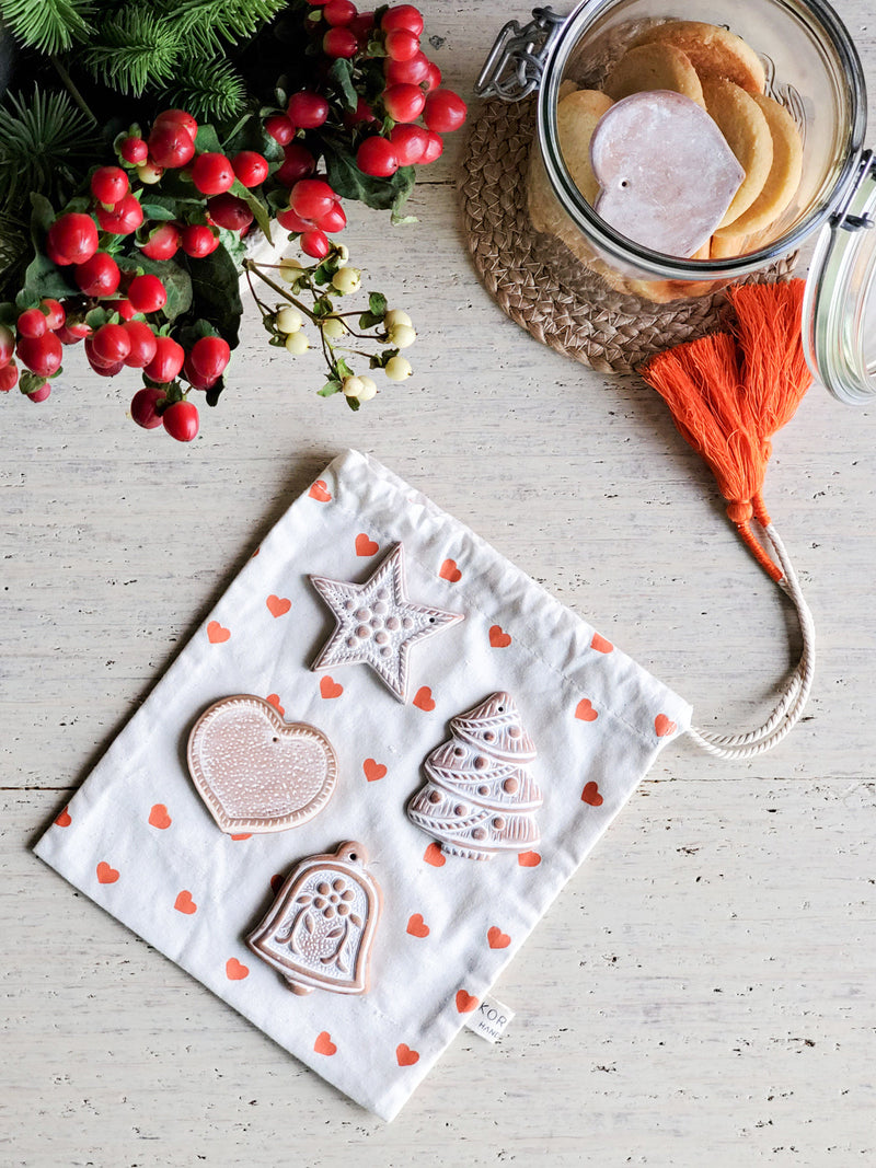 Handmade Sugar Saver Ornament - Holiday Gift Edition With Heart Pouch