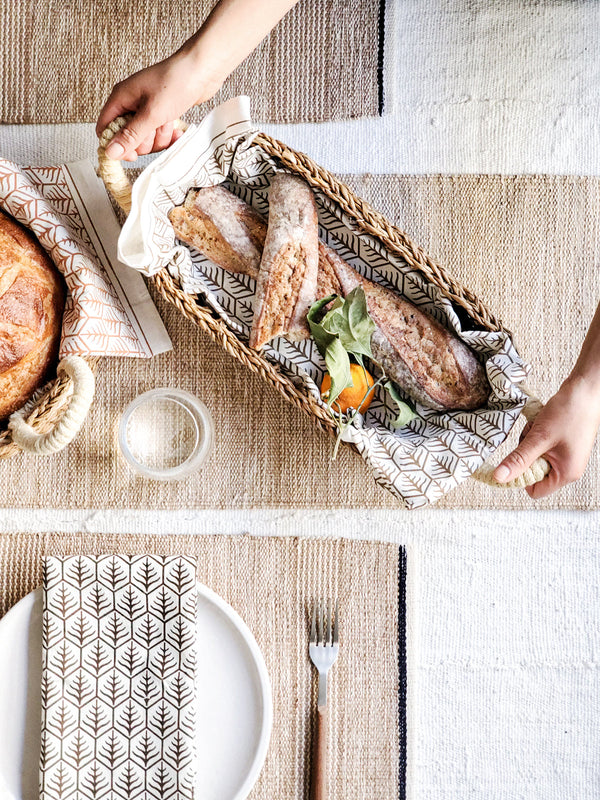 Savar Bread Basket With White Handle