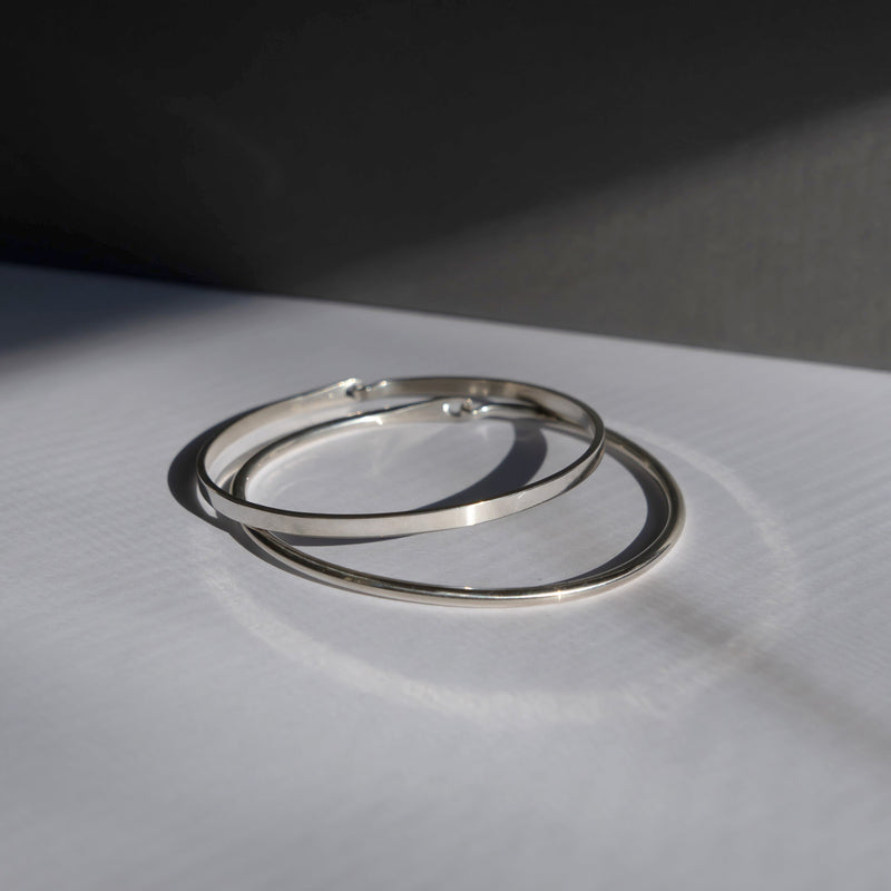 Minimalist Band Bracelet Skinny Round  - Sterling Silver