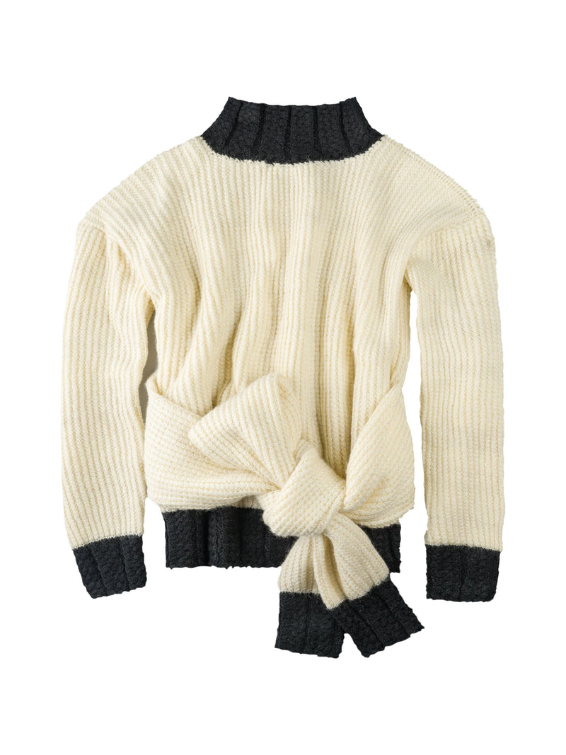 FOUR SLEEVE SWEATER CREAM - ourCommonplace