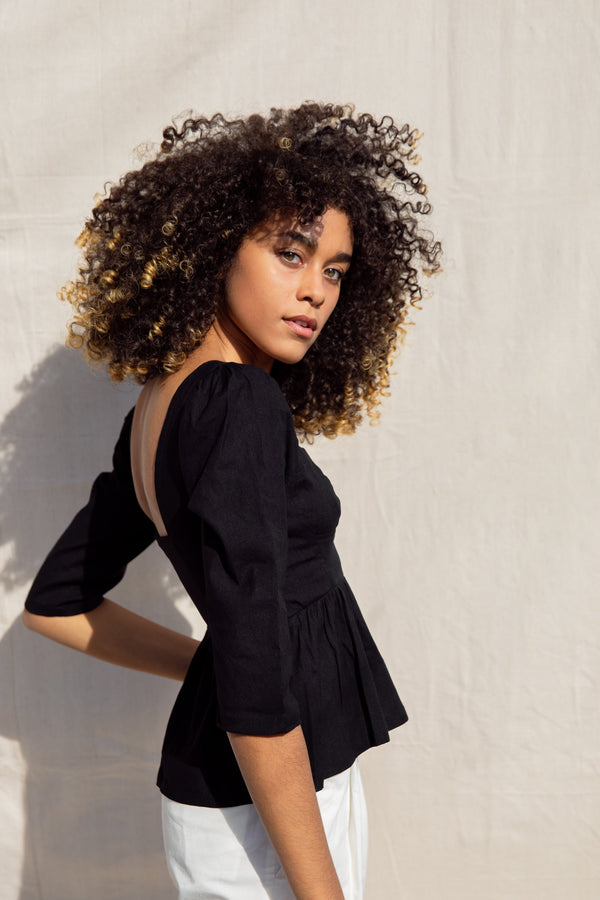 Esme Sweetheart Top / Black Stretch Linen - ourCommonplace