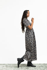 Beatrice Maxi Dress With Sweetheart Neckline / Black Floral Cotton - ourCommonplace