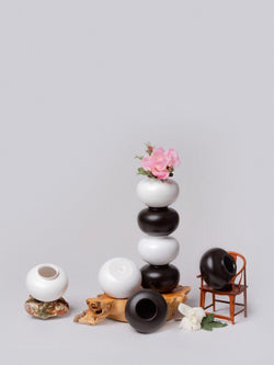 BLACK OR WHITE MINI VASE 7 (MV7) - ourCommonplace