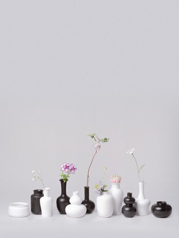 BLACK OR WHITE MINI VASE 4 (MV4) - ourCommonplace