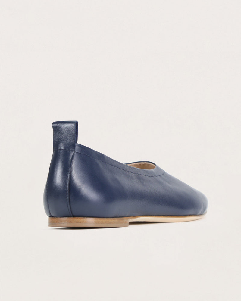The Foundation Flat - Navy - ourCommonplace