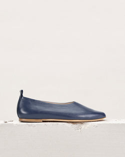 The Foundation Flat - Navy - ourCommonplace