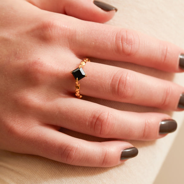 Lausanne | Onyx Stem Ring | ourCommonplace