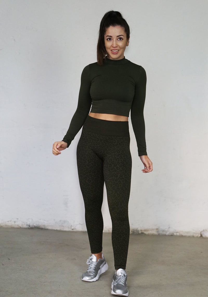 Cahira Long Sleeved Crop Top - ourCommonplace