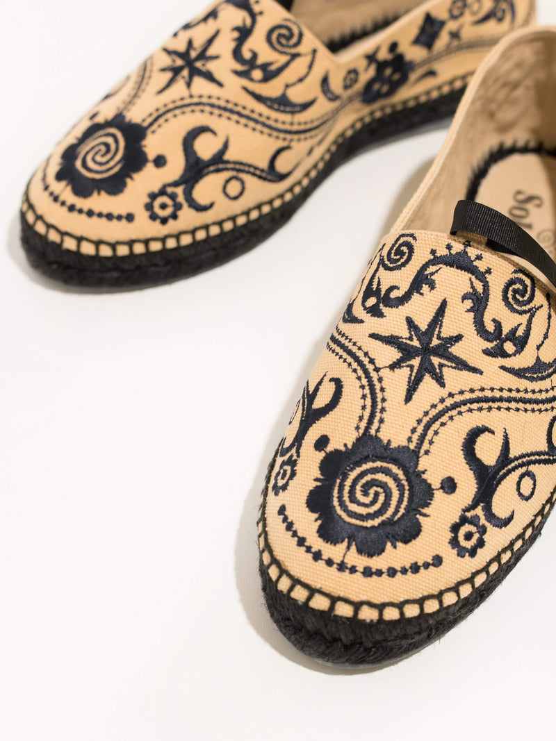 Borneo Artisanal Espadrille Shoes - Beige Cotton - ourCommonplace