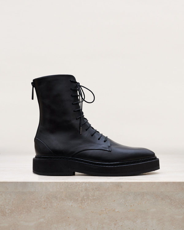The Classic Combat - Black - ourCommonplace