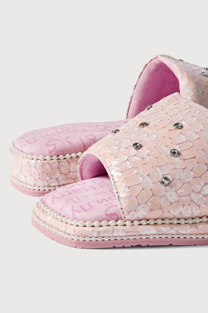 Baby Pink Flat - ourCommonplace