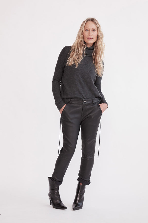 The Bondi Slouch Pant Black Stretch Leather - ourCommonplace