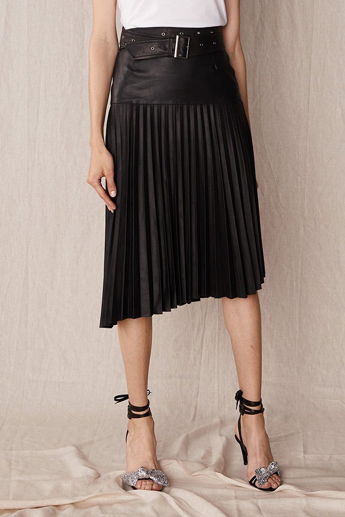 Park Avenue Pleated Skirt Black Leather - ourCommonplace