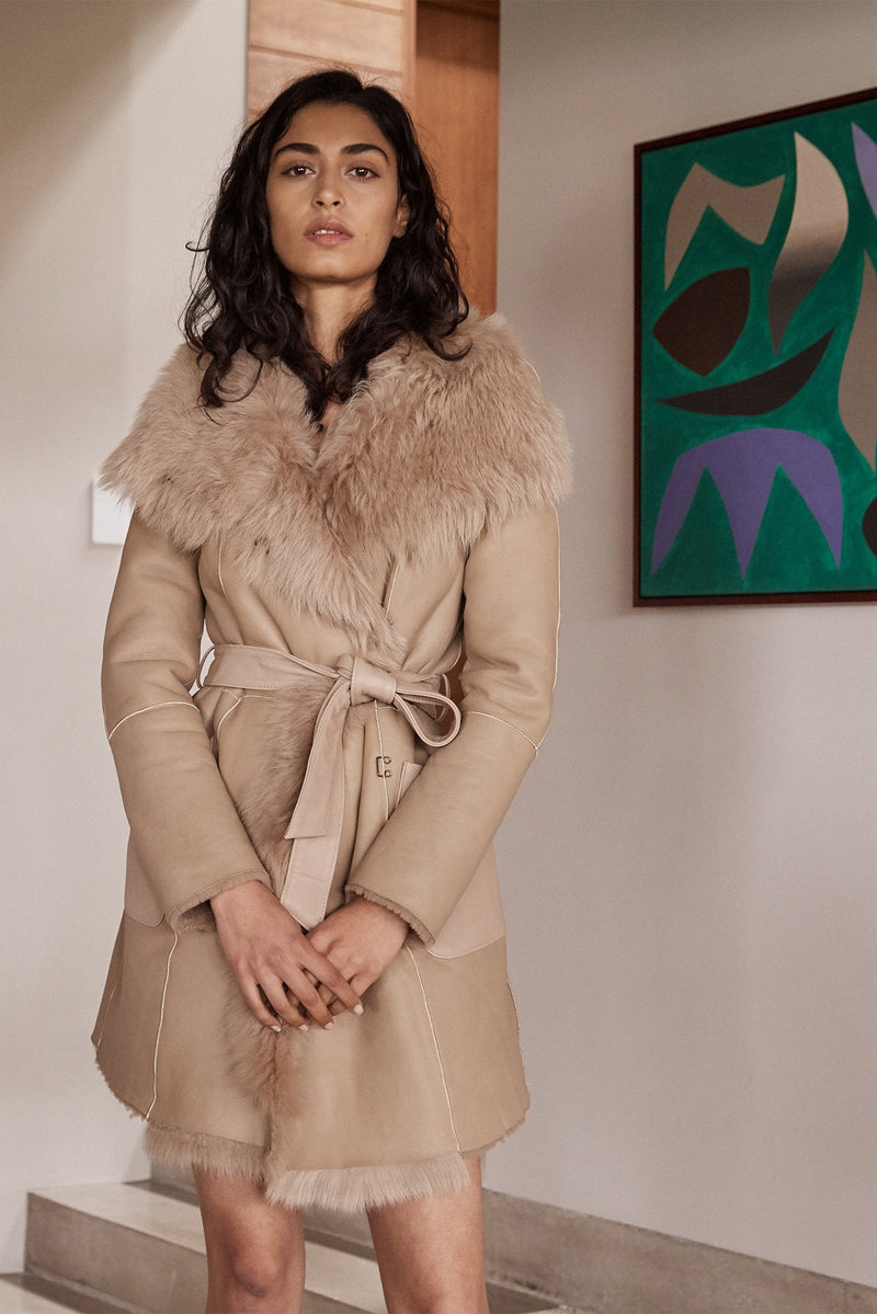 Chelsea Slouch Shearling Coat Biscuit Shearling - ourCommonplace