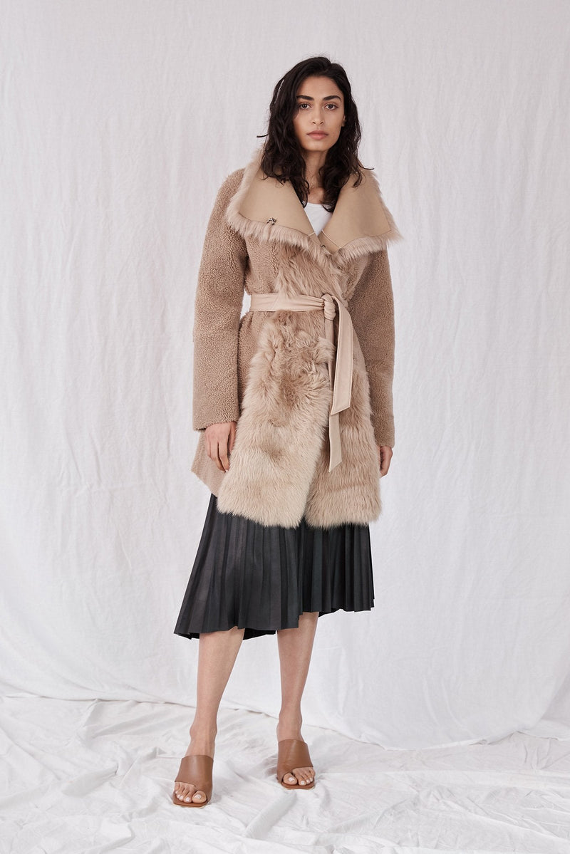 Chelsea Slouch Shearling Coat Biscuit Shearling - ourCommonplace