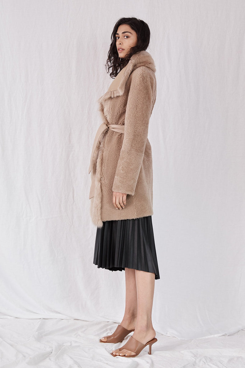 Chelsea Slouch Shearling Coat Biscuit Shearling - ourCommonplace