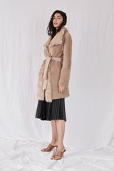 Chelsea Slouch Shearling Coat Biscuit Shearling - ourCommonplace