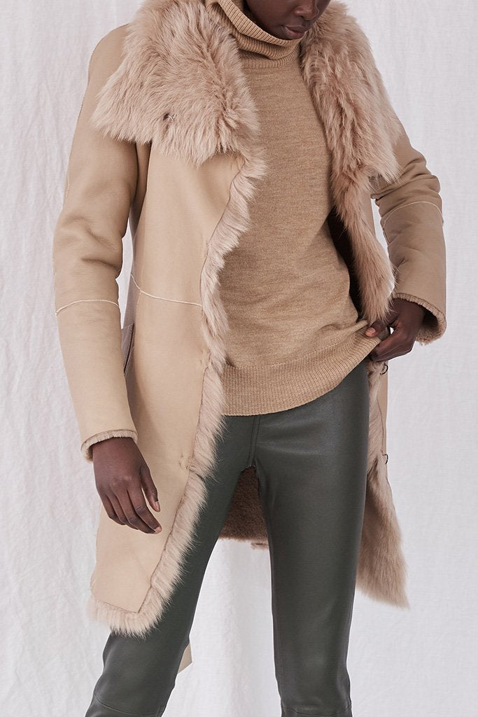 Chelsea Slouch Shearling Coat Biscuit Shearling - ourCommonplace