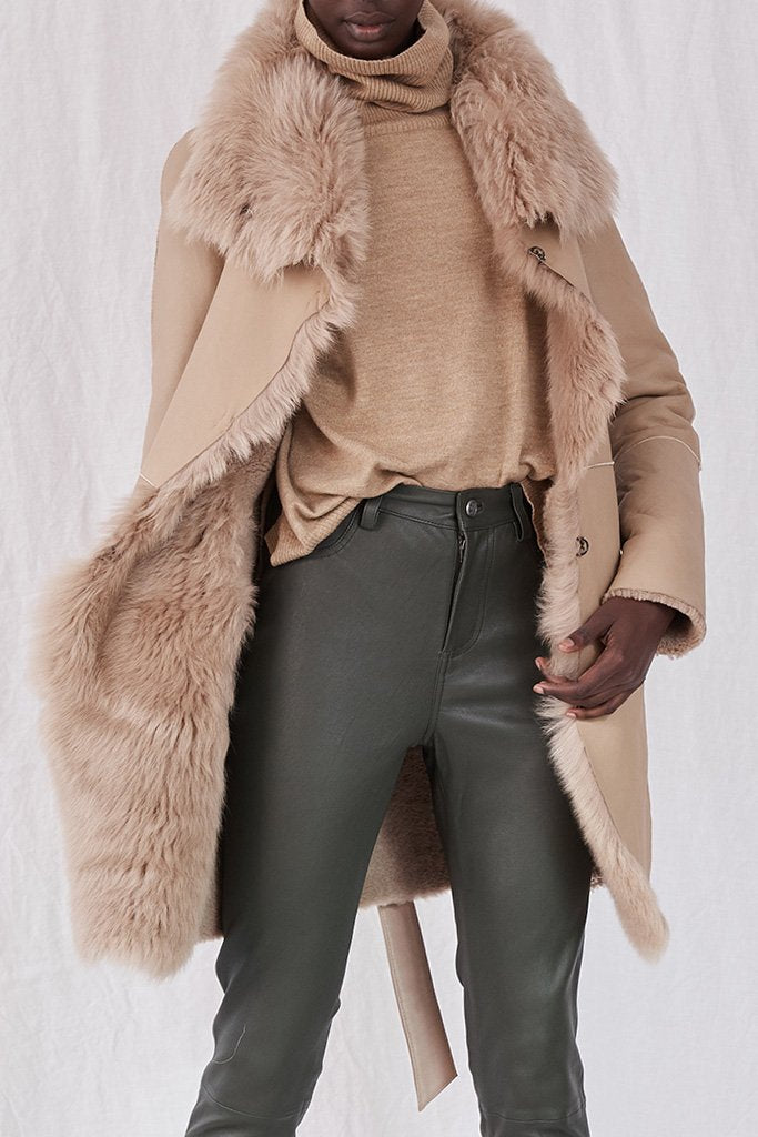 Chelsea Slouch Shearling Coat Biscuit Shearling - ourCommonplace