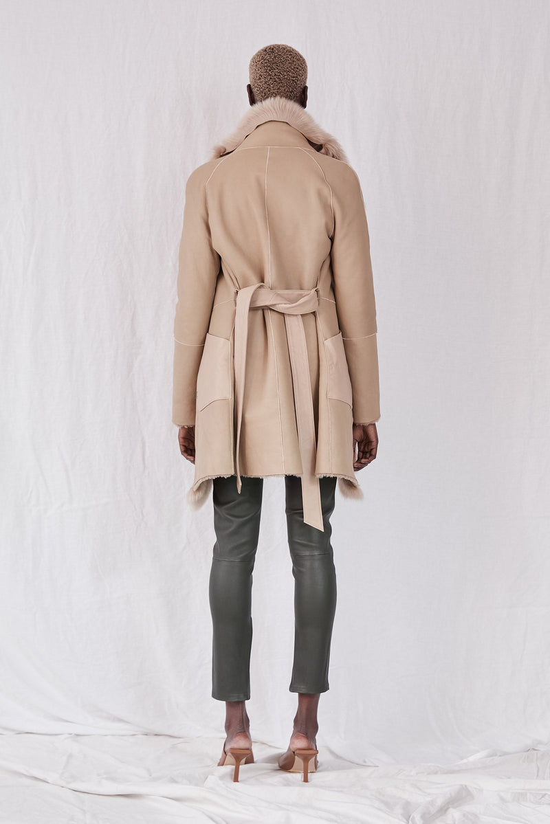 Chelsea Slouch Shearling Coat Biscuit Shearling - ourCommonplace