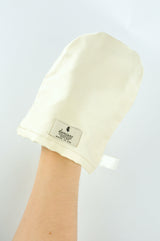 Reversible Silk Cleansing + Exfoliating Mitt - ourCommonplace