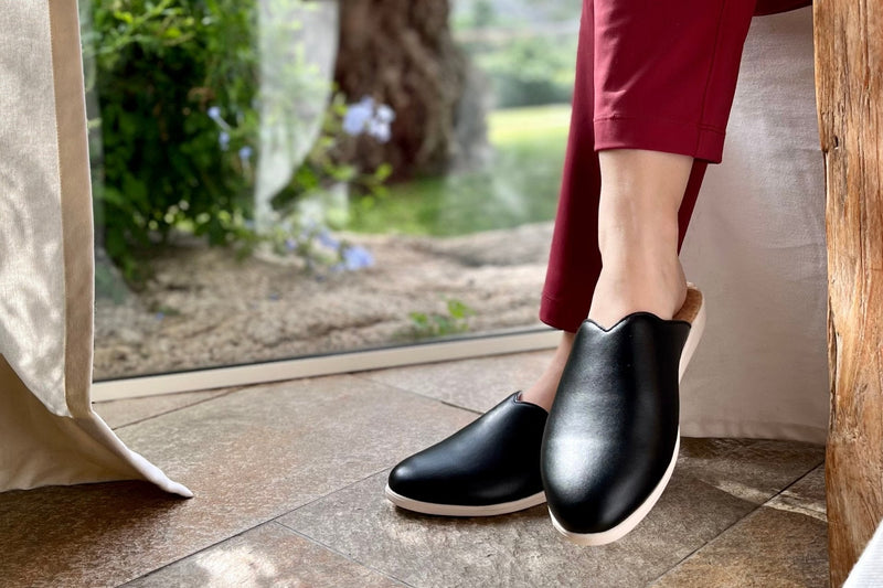 House Mules | Black - ourCommonplace